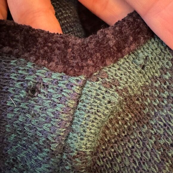 Pendleton Women's Green Plaid V-Neck Long Sleeve Wool Cardigan Sweater Sz M - Picture 10 of 11